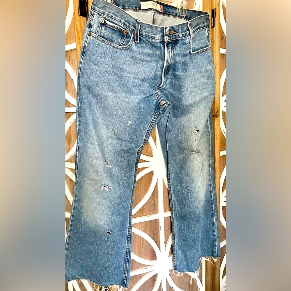 Levi’s low boot cut blue jeans 527 red label